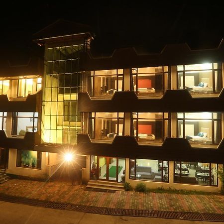 Bob's n Barley Otel Dharamshala Dış mekan fotoğraf